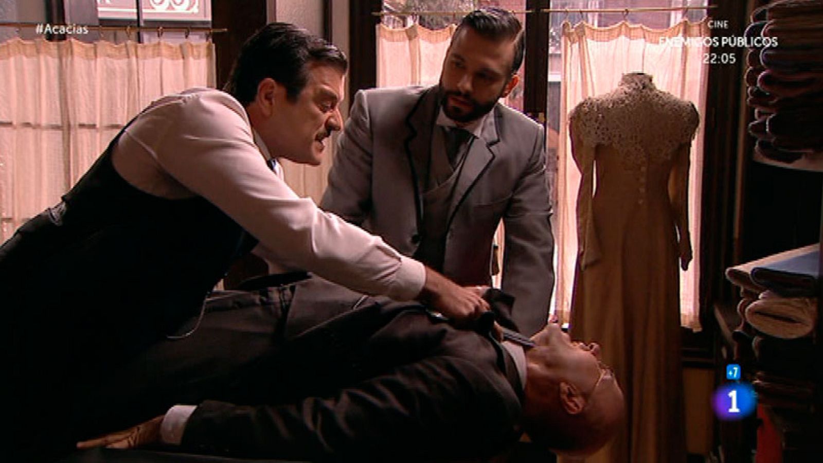 Acacias 38 - Leandro y Felipe hacen confesar al amanuense