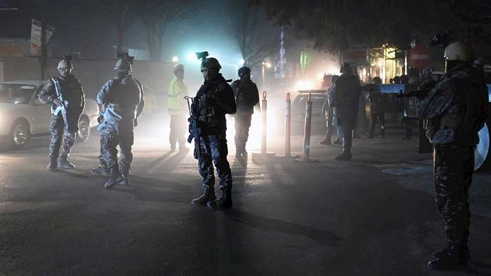 Telediario 1 - Telediario 2 en 4' - 11/12/15