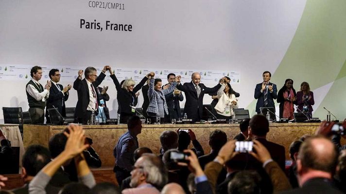 Telediario 1 - Telediario 2 en 4' - 12/12/15