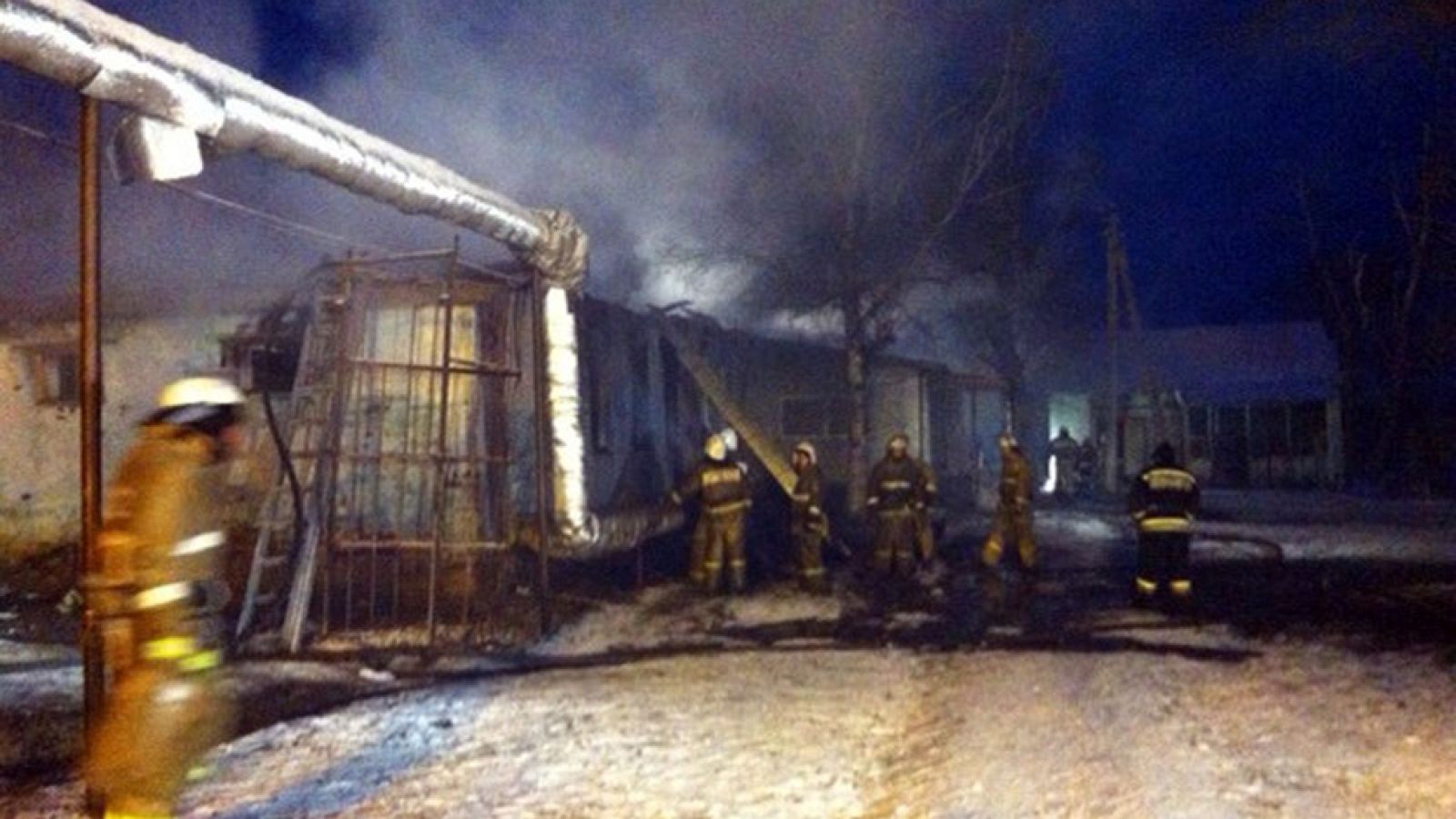 Al menos 23 muertos al incendiarse un centro psiquiátrico en Rusia - Informativo 24h | Ver