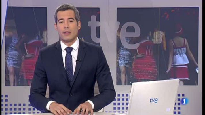 L'Informatiu - 50 anys de vestits de paper