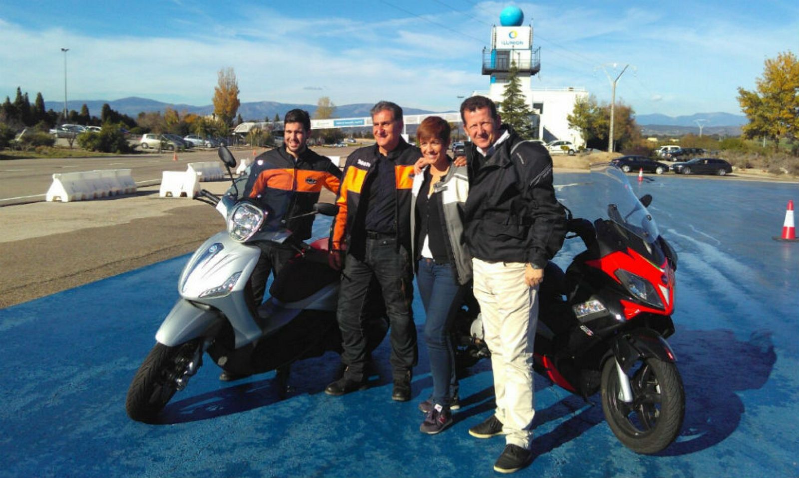 'Seguridad Vital' - Aprendemos a manejar la moto sobre mojado