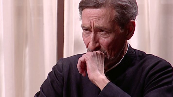 Amar en tiempos revueltos - Episodio 135