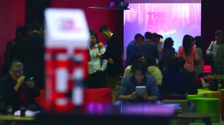 Telediario 1 - La plataforma AppDate premia las mejores aplicaciones españolas