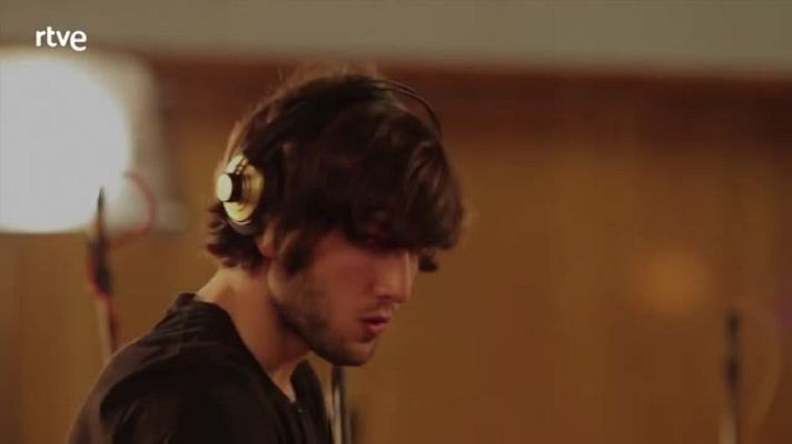 Cultura en Rtve.es - Lucas Vidal dirige la banda sonora del filme 'La fría luz del día' de Mabrouk el Mechri (2012)