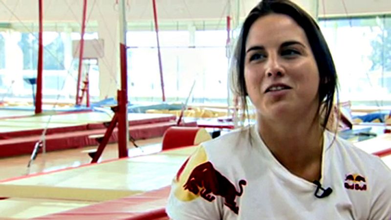 Despues de pasarse media vida a caballo entre Estados Unidos y Nueva Zelanda compitiendo contra las mejores del mundo, Queralt Castellet ha decidido instalarse en Suiza, a dos horas de avi�n del calor familiar en Sabadell.