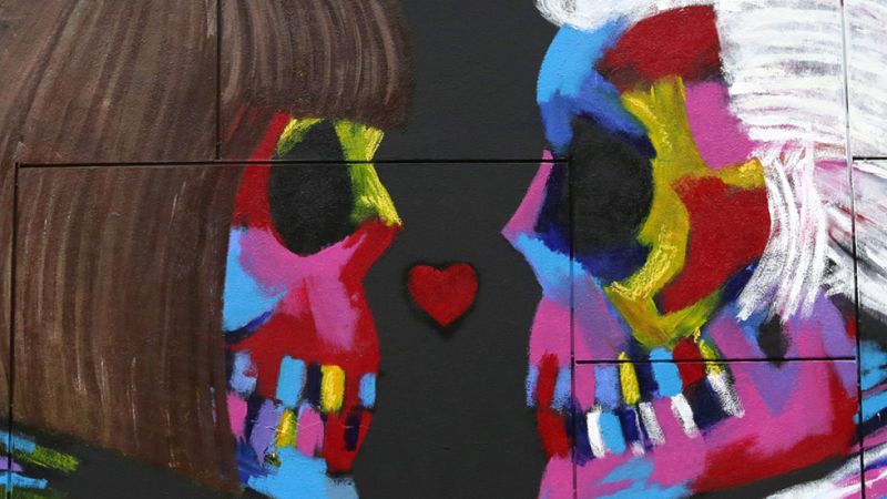 El arte callejero de Catania, Italia, en sus muros y calles