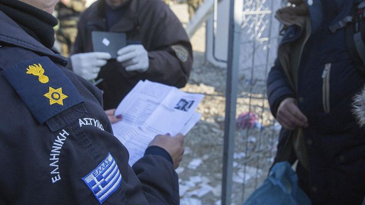 Telediario 1 - La larga y peligrosa travesía en la huida del horror sirio