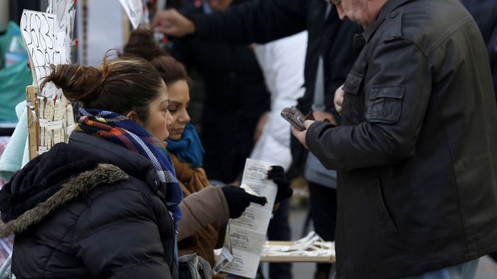 Telediario 1 - Estafas que surgen por el sorteo de la lotería de Navidad