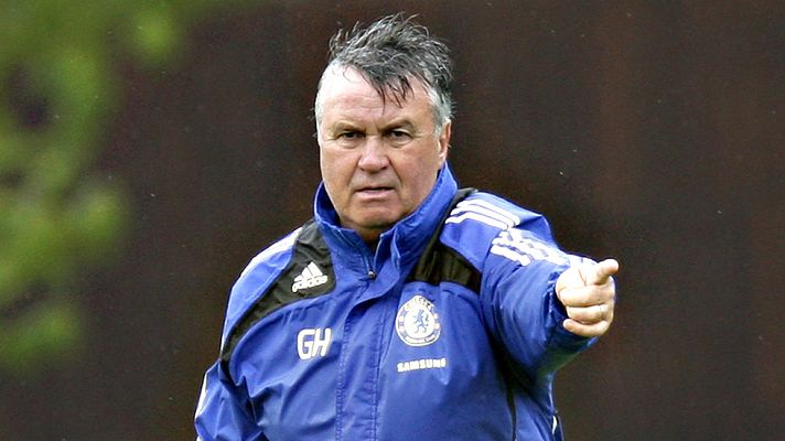 Telediario 1 - El Chelsea anuncia la contratación de Hiddink hasta final de temporada