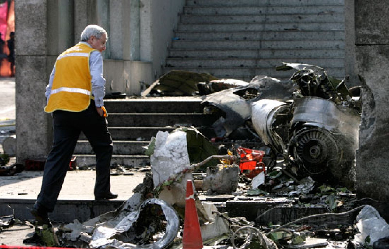 Las investigaciones preliminares apuntan a un posible fallo de los pilotos como la causa del accidente en el que murió Juan Camilo Mouriño, ministro de Gobernación de México