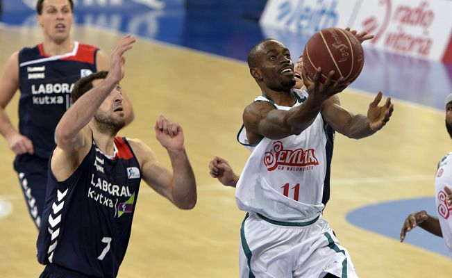 Baloncesto en RTVE - Laboral Kutxa 89-73 Baloncesto Sevilla