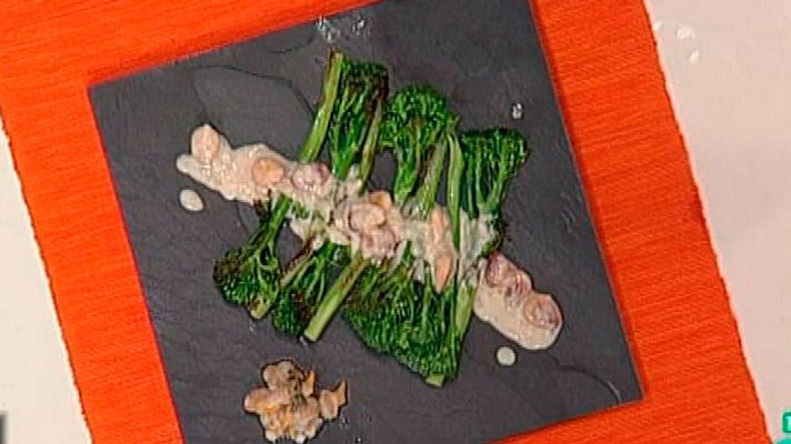 RTVE Cocina - Bimi a la plancha con salsa de almendras y un chupito de que