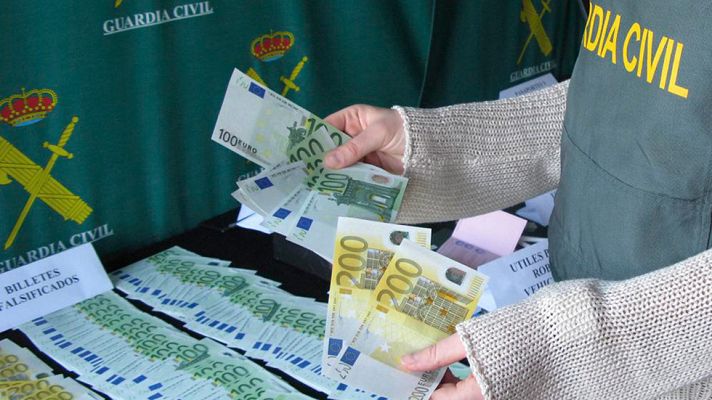Telediario 1 - La Guardia Civil se incautó el año pasado de casi un millón de euros en billetes falsos