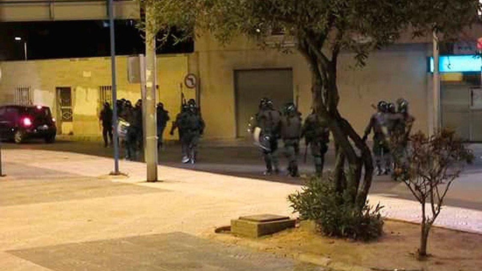 Altercados e incendios en la localidad almeriense de Roquetas tras el asesinato de un ciudadano guineano