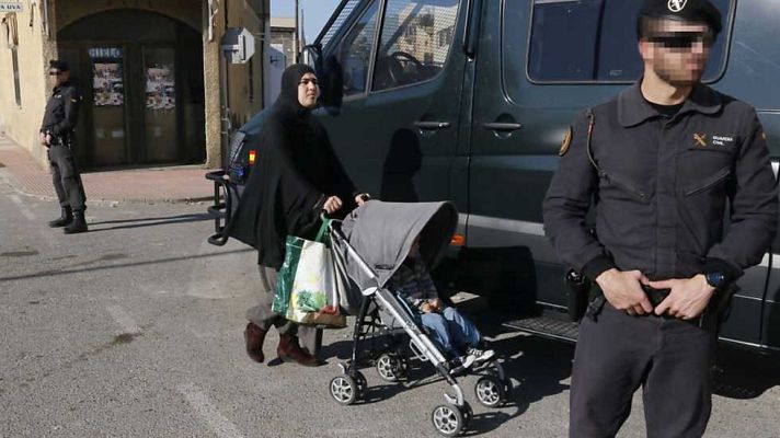 Telediario 1 - Telediario - 15 horas  - 26/12/15