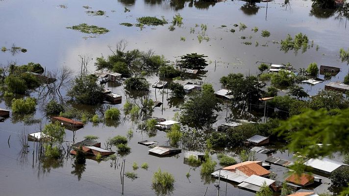 Informativo 24h - Latinoamérica: 4 muertos y 140.000 evacuados por las lluvias