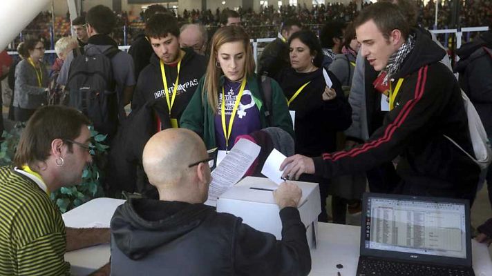 Telediario 1 - Telediario - 15 horas - 27/12/15