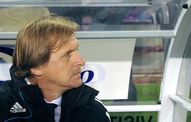  - Schuster, en la cuerda floja