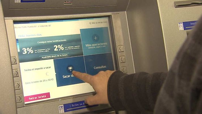Telediario 1 - Qué comisión cobrarán los cajeros al sacar dinero