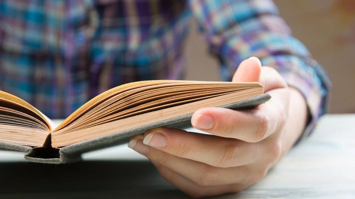 Telediario 1 - Lo último de Vargas LLosa, Javier Cercas o Julia Navarro, novedades editoriales del 2016