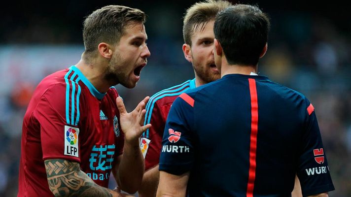 Telediario 1 - La Real clama contra el arbitraje en Madrid