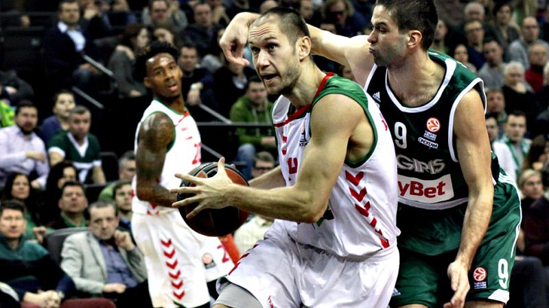 El Laboral Kutxa arrancó con buen pie el Top 16 de la Euroliga gracias al cómodo triunfo, 68-89, en la cancha del Zalgiris Kaunas que le permite sumar su primer triunfo.