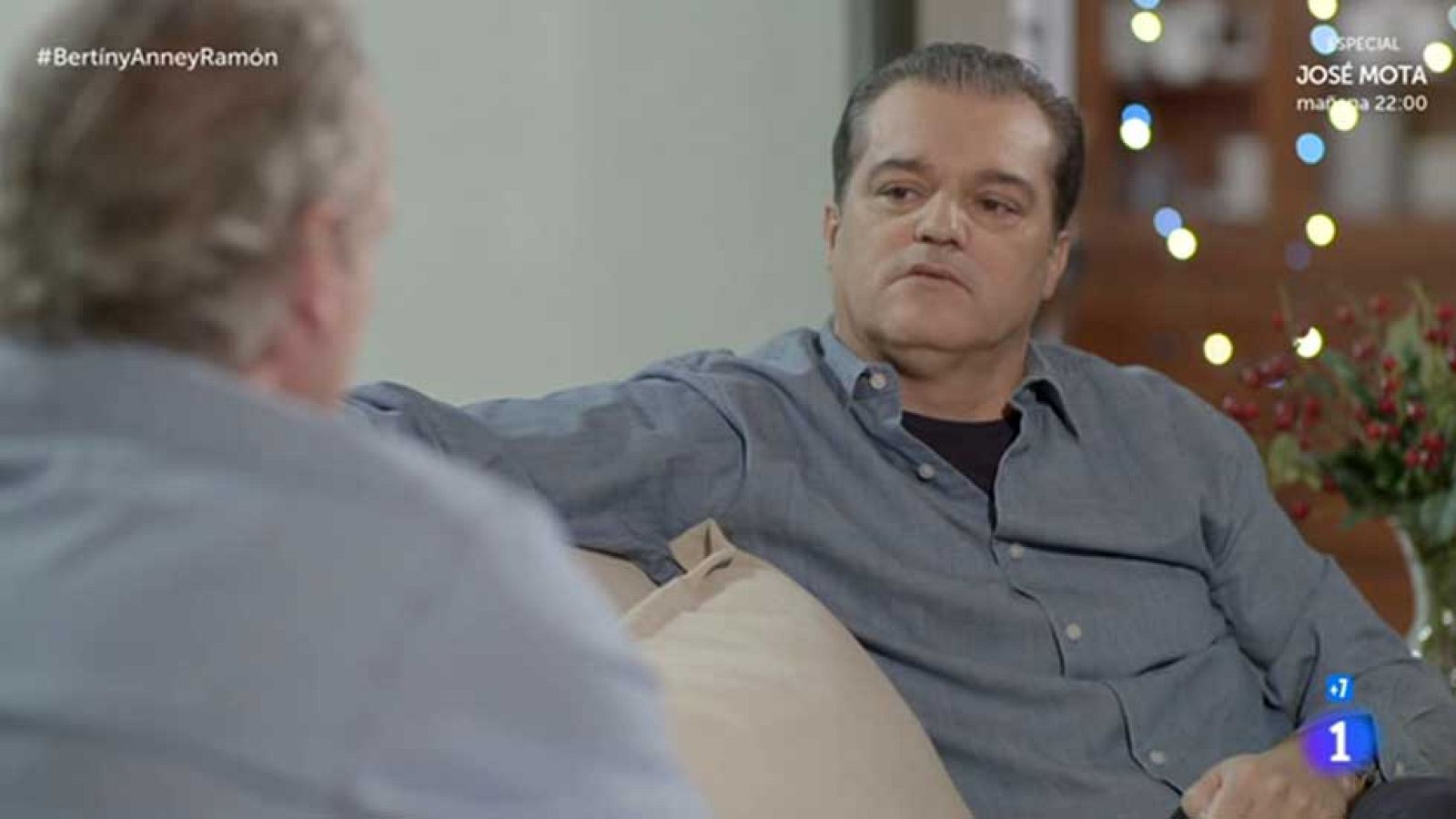 Ramón García ha desvelado en 'En la tuya o en la mía' que el momento más duro de su carrera fue al enterarse durante un ensayo de que había perdido al bebé que esperaba con su mujer Patricia. ¿"Fue muy duro", relata el presentador