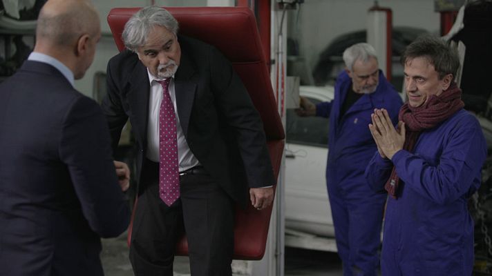 Especiales Nochevieja con José Mota - El diputado pegado a su escaño