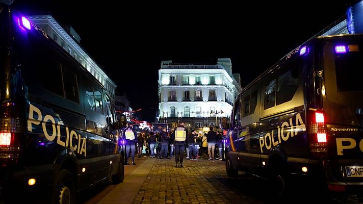Telediario 1 - La Puerta del Sol se blindó para recibir el Año Nuevo
