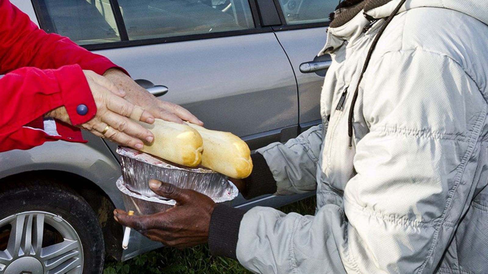 TVE acompaña a los servicios sociales de Protección Civil