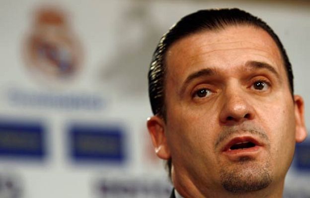 Club de fútbol - Mijatovic, silbado en Valdebebas