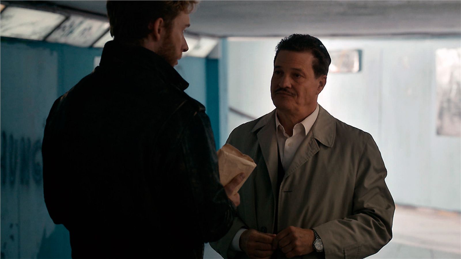 Cuéntame cómo pasó - Toni se reencuentra con Bretón