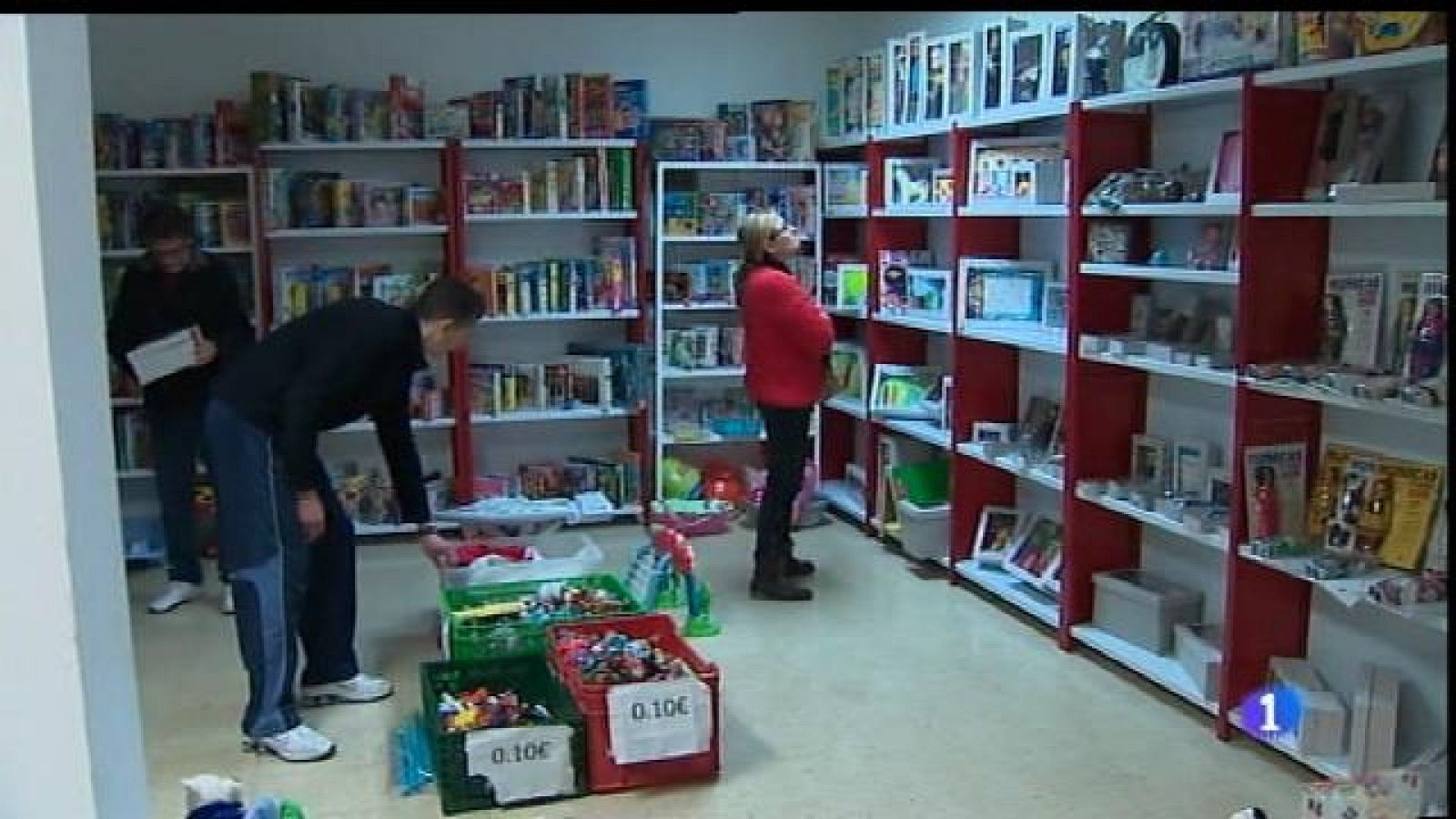Joguines reciclades i solidàries al taller de Càritas