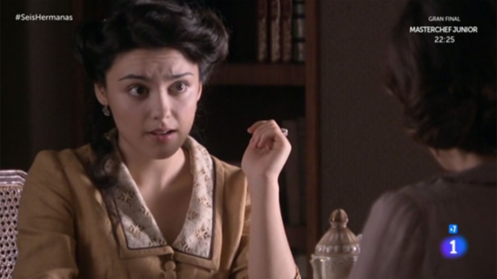 Seis Hermanas - Adela invita a Elisa a pasar las Navidades con las Silva