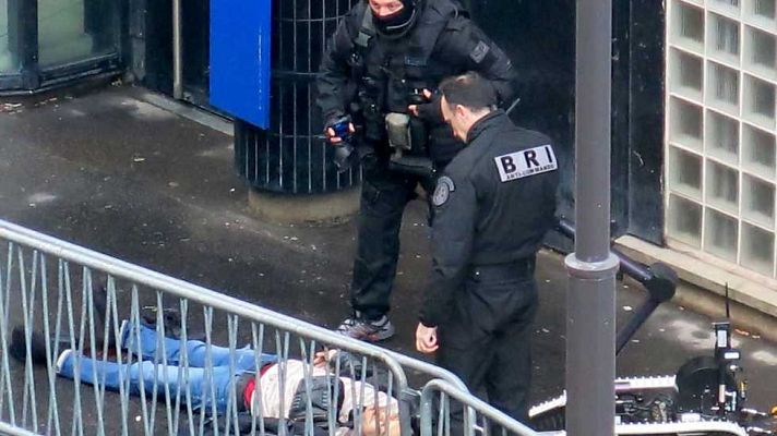 Telediario 1 - Telediario - 15 horas - 07/01/15 - Lengua de signos