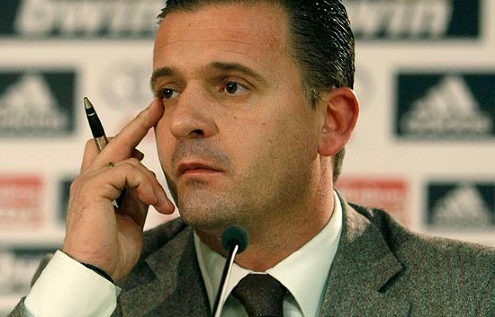 ¿Voto de confianza a Schuster? | Ver