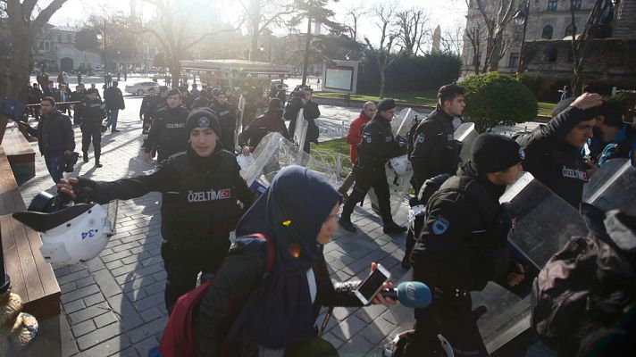 Informativo 24h - Varios muertos en una explosión en el centro de Estambul