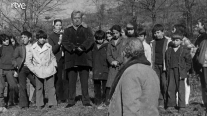 Crónicas de un pueblo - Servidumbre de paso