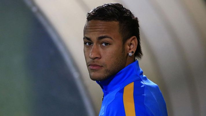 Telediario 1 - El juez cita a Neymar imputado por estafa