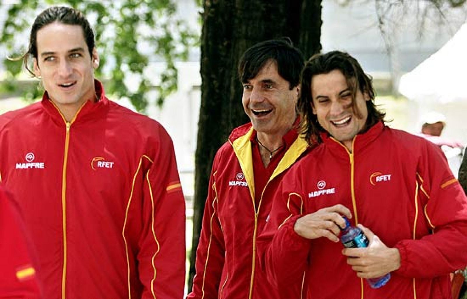 Los componentes del equipo español de la Copa Davis destacan lo positivo de ser un grupo que está muy unido.