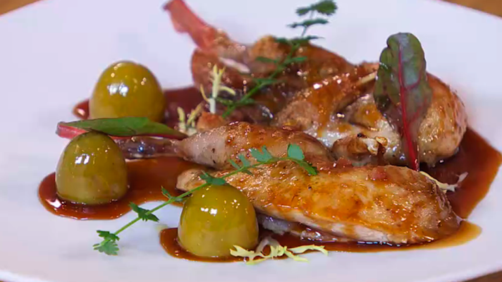 RTVE Cocina - Receta de perdiz de pata roja con aceitunas
