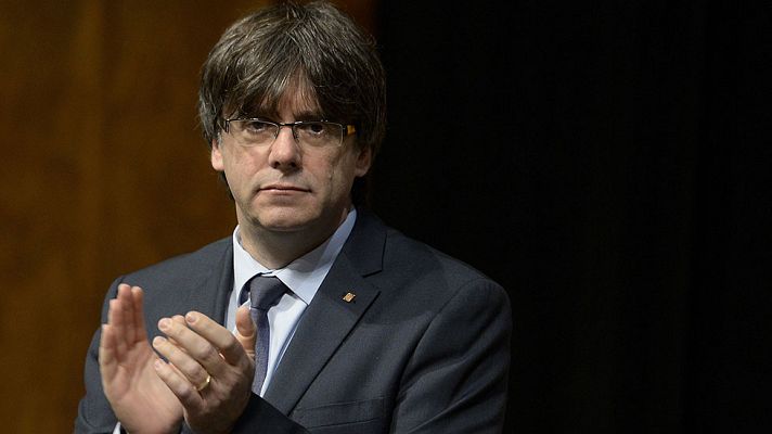 Telediario 1 - Puigdemont descarta una declaración unilateral y apuesta por una constitución catalana