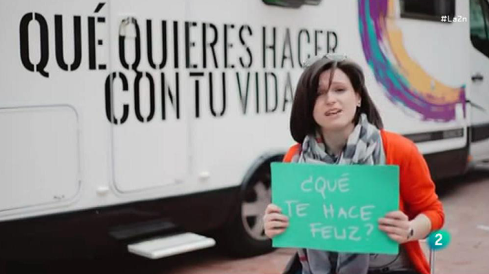 La 2 Noticias - La 2 Noticias - ¿Qué piensan los jóvenes sobre su futuro?