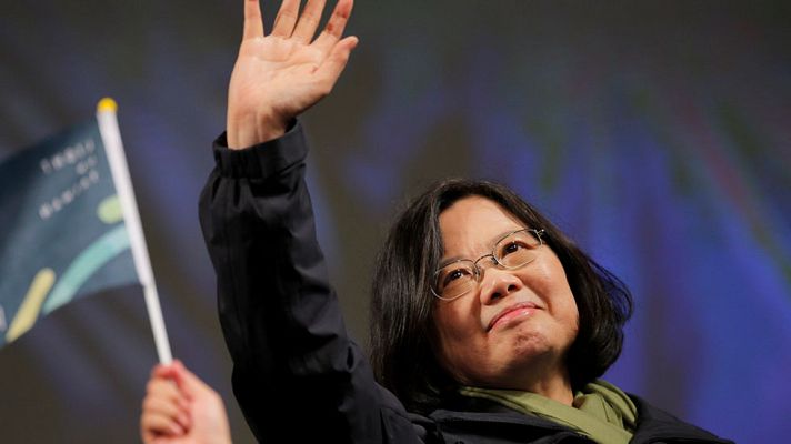 Telediario 1 - Tsai-Ing Wen se convierte en la primera presidenta de Taiwán