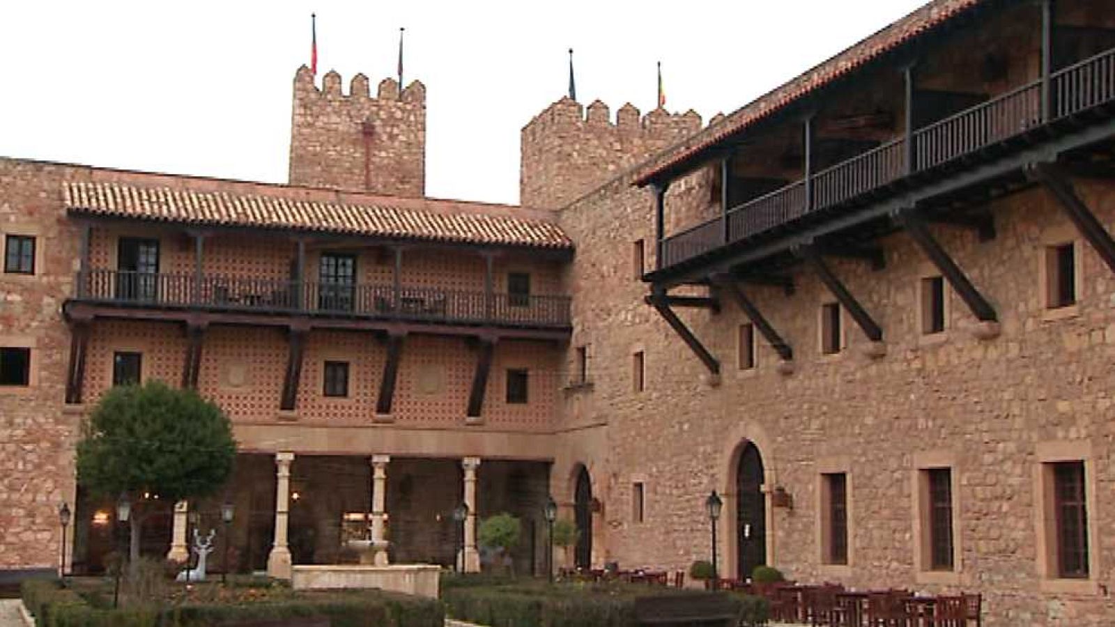 Informe Semanal - Turismo en Paradores, la leyenda continúa - ver ahora