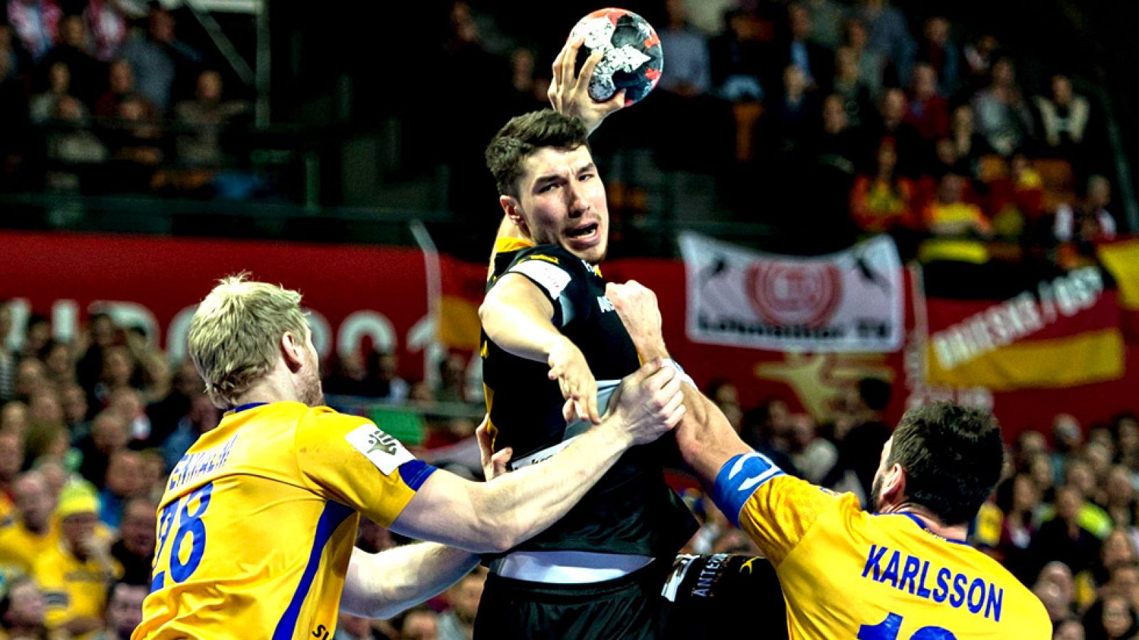 La selección española de balonmano se enfrenta a Dinamarca en el primer partido de la 'Main Round', en un encuentro al que ambos conjuntos llegan invictos y en el que el vencedor dará un paso casi definitivo para estar en las semifinales del Campeona