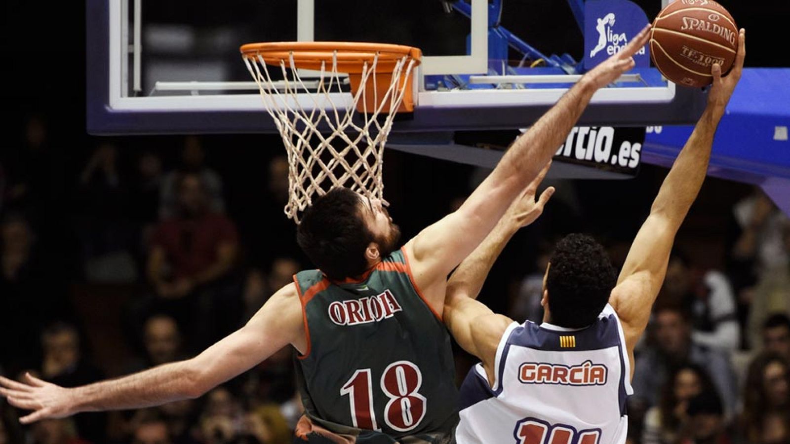 CB Sevilla 67-84 ICL Manresa - Baloncesto en RTVE | Ver