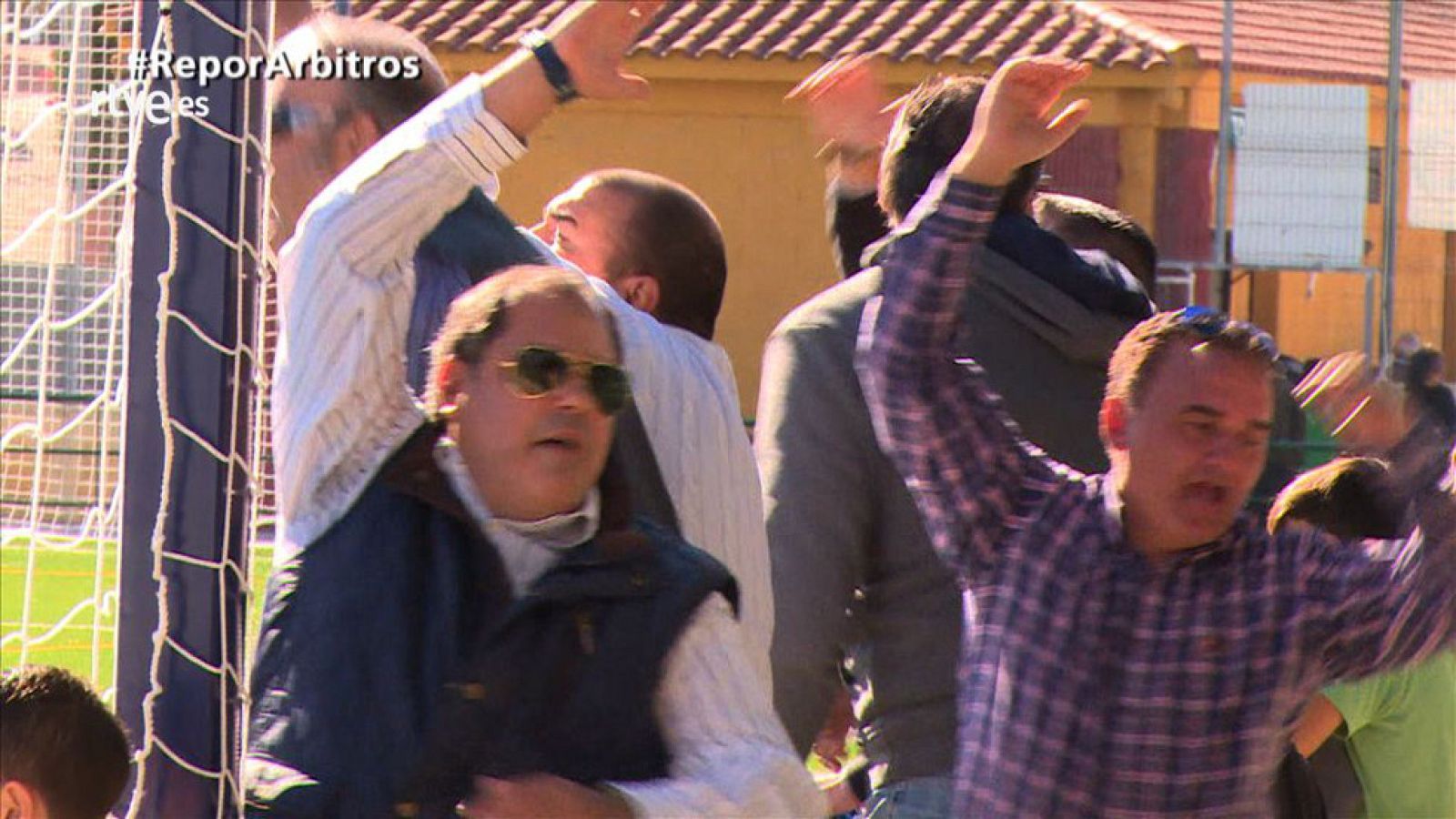 Los  llamados padres hooligans anteponen la competición a la formación de sus hijos