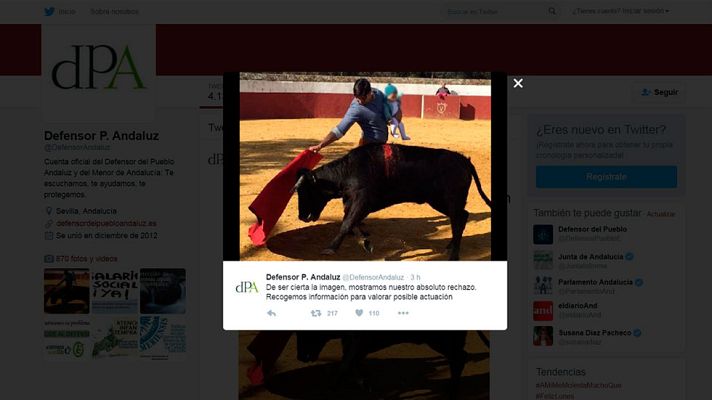 Telediario 1 - La Fiscalía abre un expediente por la foto de Fran Rivera toreando con su hija en brazos